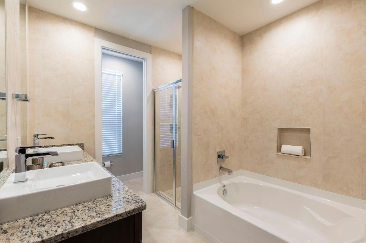 Beautiful Family Villa Patio Area With Bbq 5Min Disney Orlando Ngoại thất bức ảnh